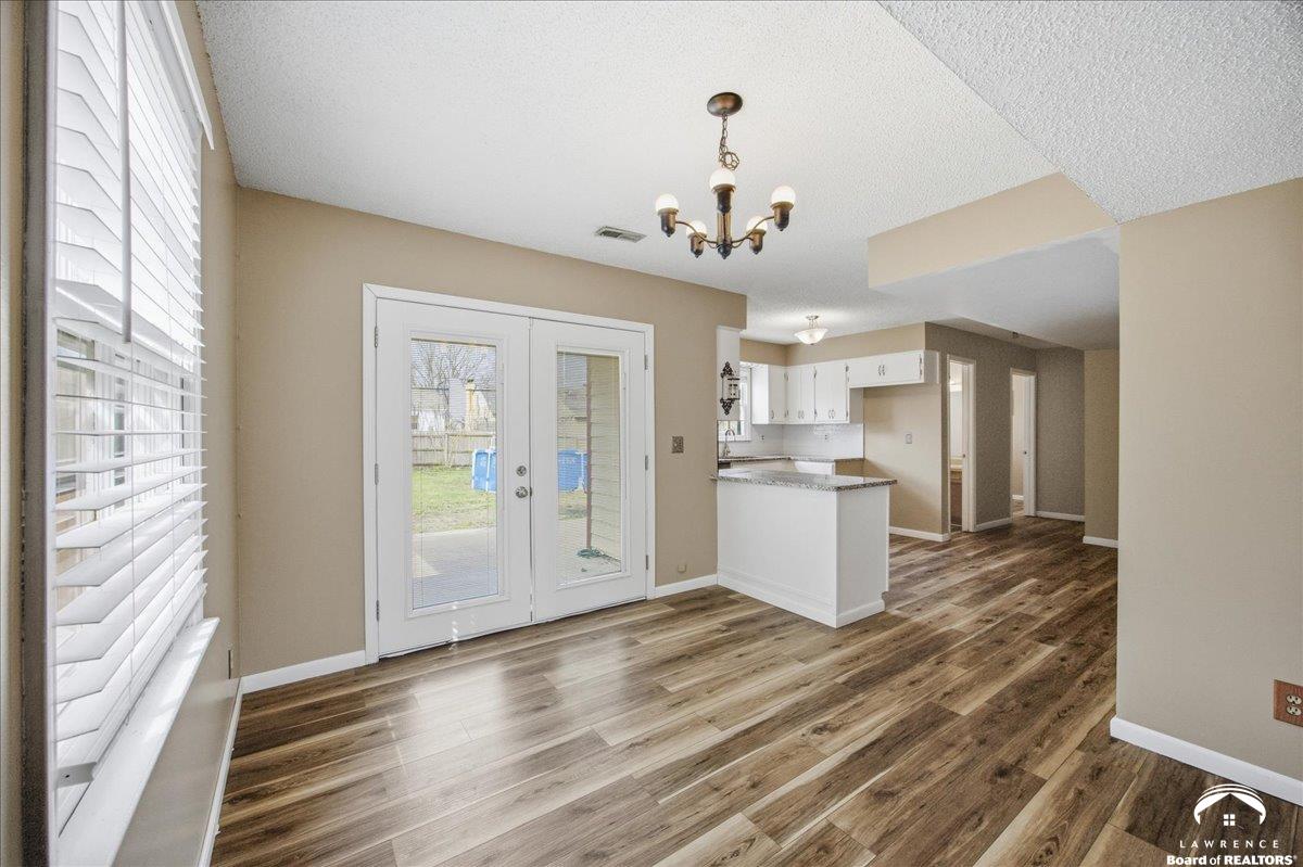 2127 Rhode Island Street Lawrence, KS 66046 - Photo 8 of 25