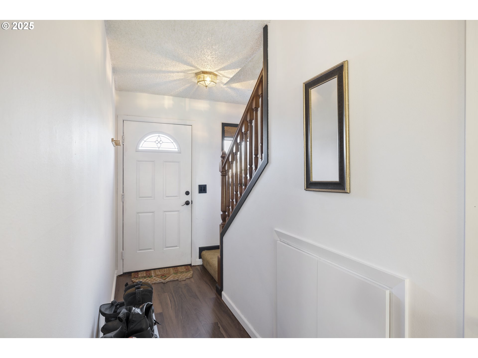 1418 Northeast Hogan Drive Gresham, OR 97030 - Photo 18 of 43 a view of entryway with stairs