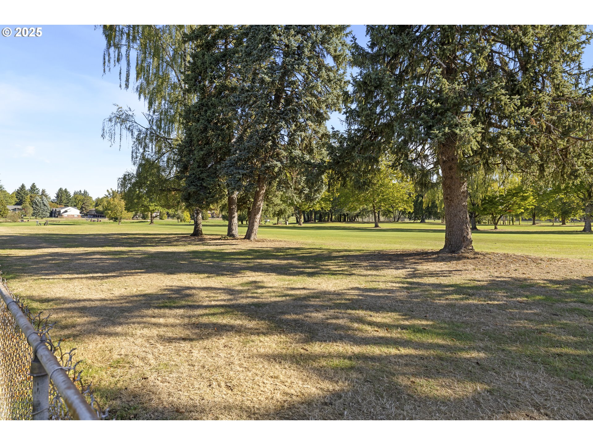 1418 Northeast Hogan Drive Gresham, OR 97030 - Photo 41 of 43 a view of a yard