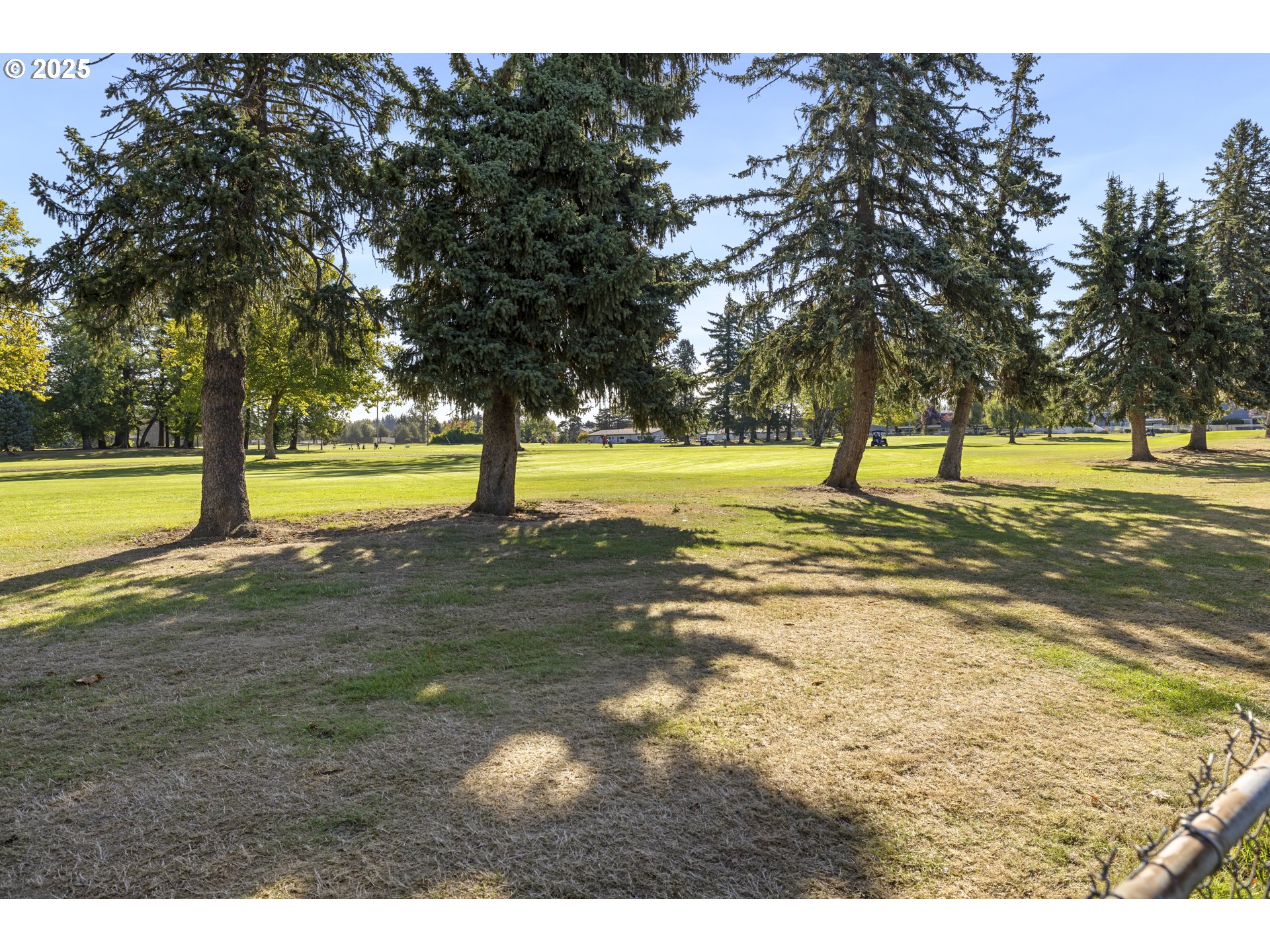 1418 Northeast Hogan Drive Gresham, OR 97030 - Photo 42 of 43 a view of an ocean view