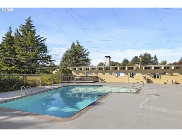 $255,000 | 1418 Northeast Hogan Drive, Gresham, OR 97030