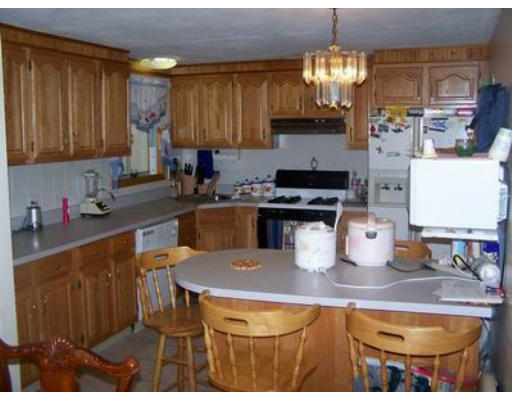 3 Jeanne Road Randolph, MA 02368 - Photo 4 of 8 Gallery Image 4