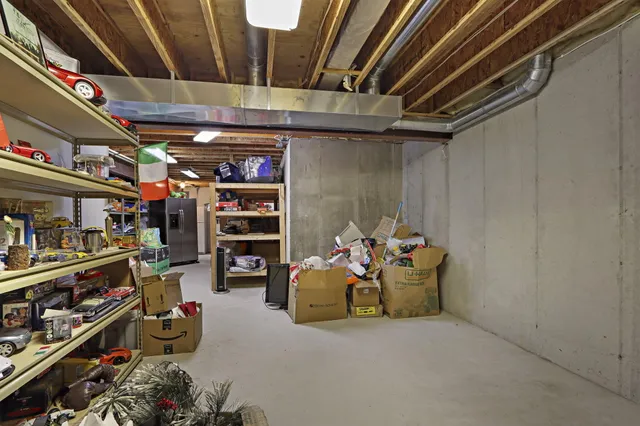 $769,900 | 3223 13th Place, Kenosha, WI 53144