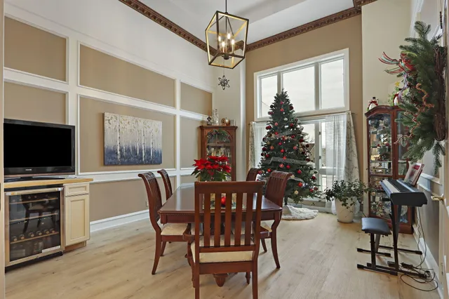 $769,900 | 3223 13th Place, Kenosha, WI 53144