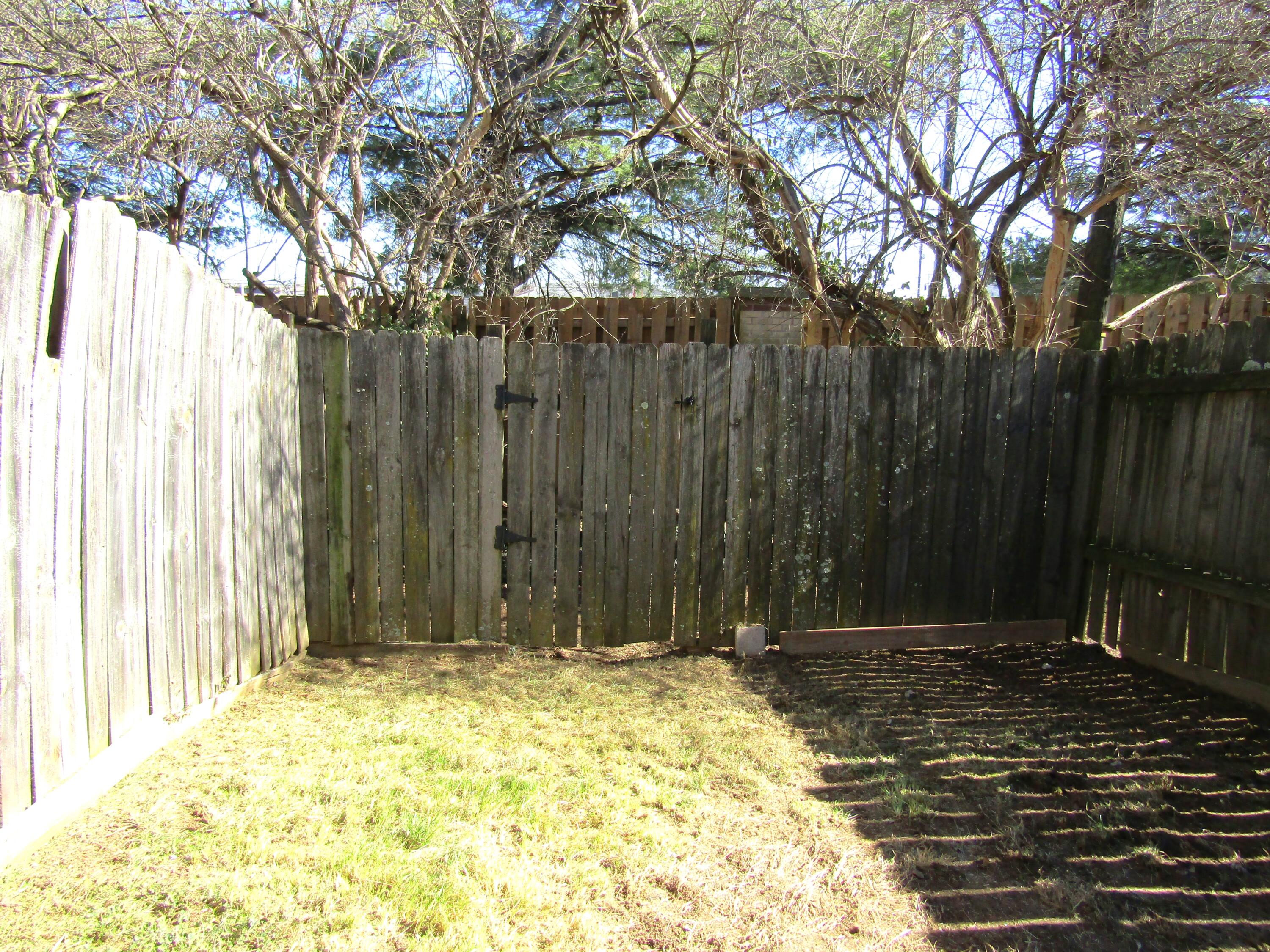 131 Regency Point Path Lexington, KY 40503 - Photo 30 of 33 backyard