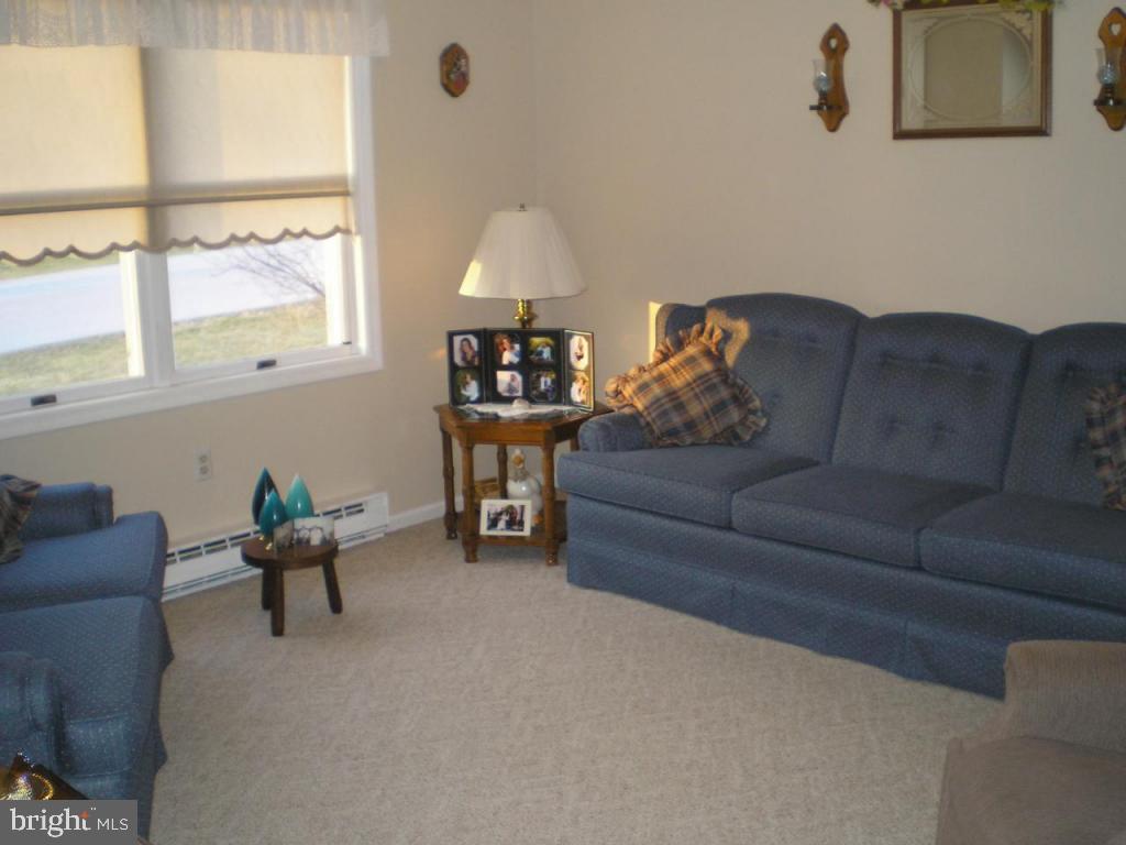 308 Glen View Circle Lititz, PA 17543 - Photo 2 of 14