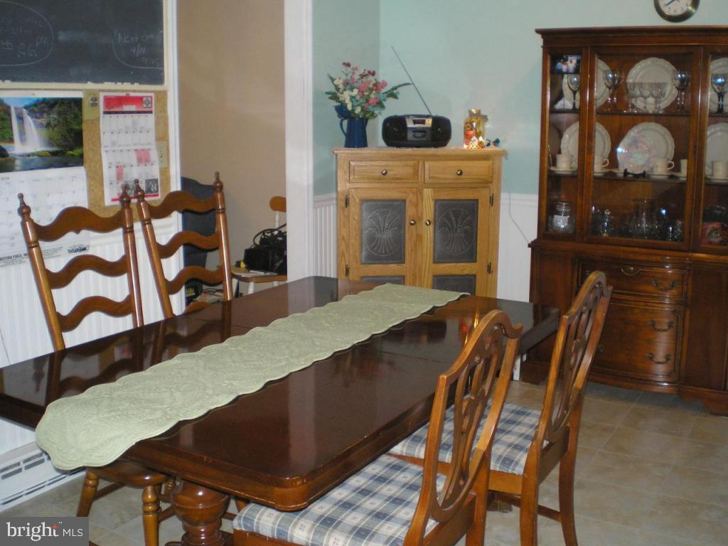 308 Glen View Circle Lititz, PA 17543 - Photo 3 of 14