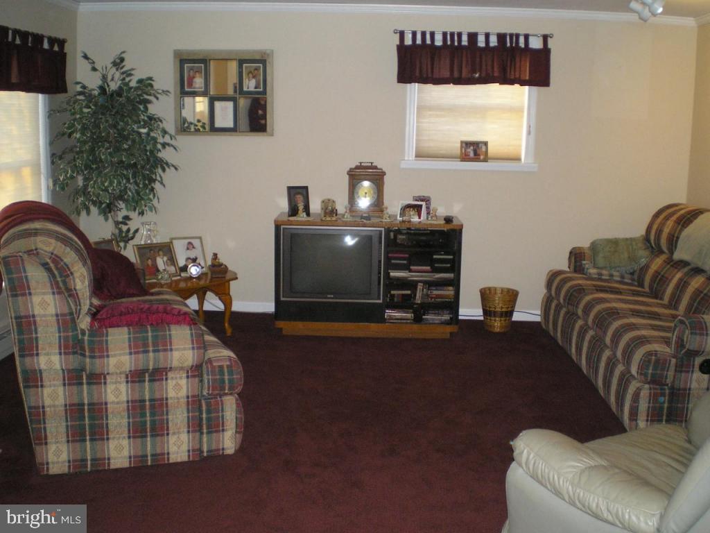 308 Glen View Circle Lititz, PA 17543 - Photo 6 of 14