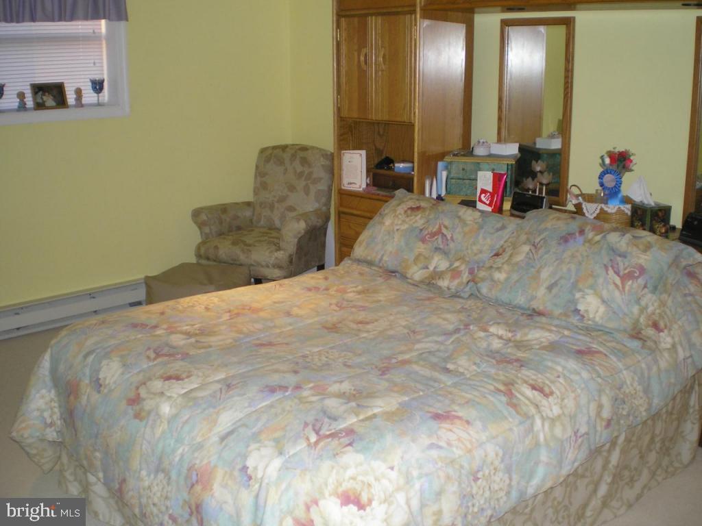 308 Glen View Circle Lititz, PA 17543 - Photo 8 of 14