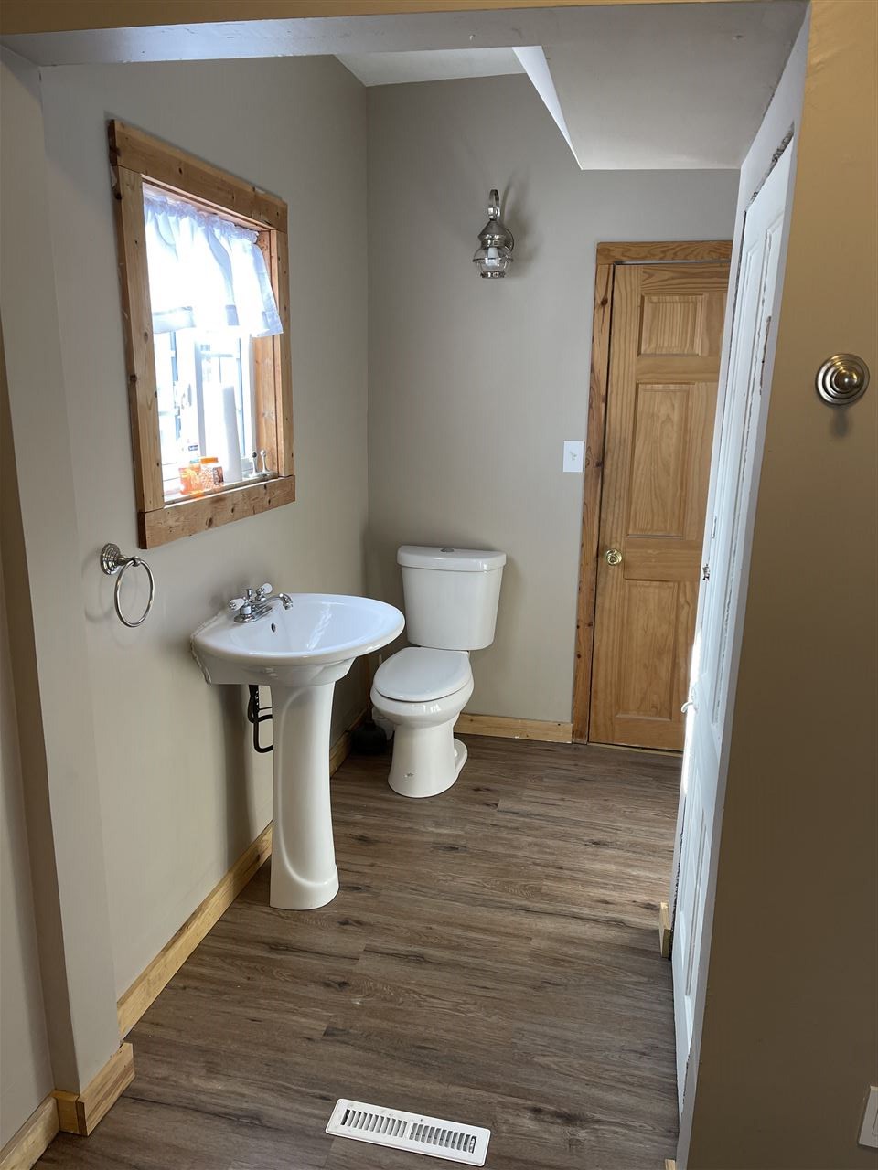 4823 West Adams Road Alma, MI 48801 - Photo 15 of 21 1883777-14.JPG