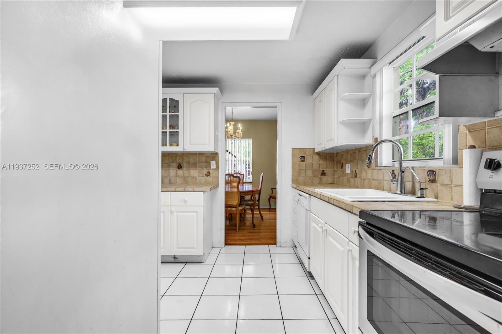 1941 Southwest 18th Street Miami, FL 33145 - Photo 10 of 31