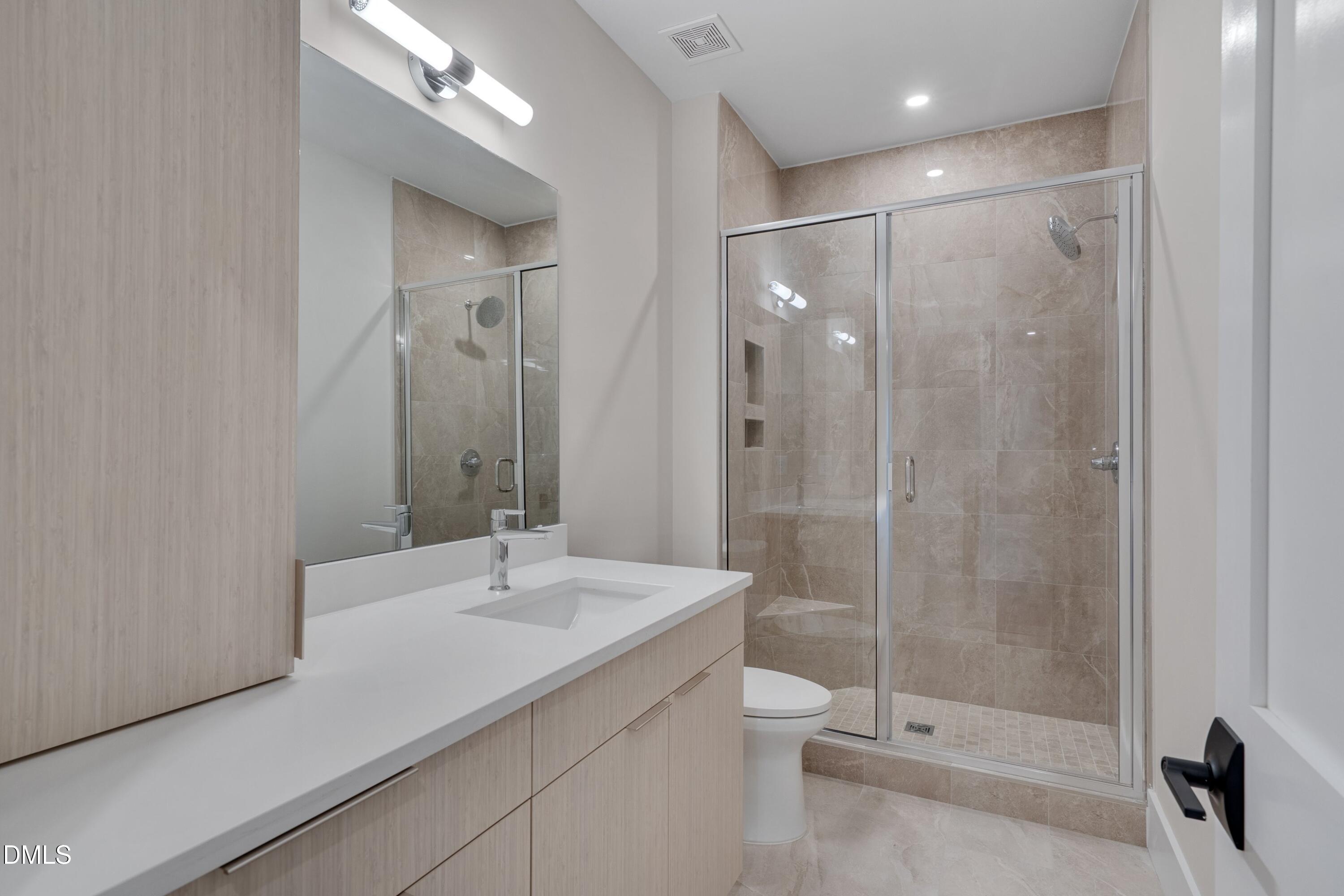 1012 Manor Way Durham, NC 27701 - Photo 27 of 41 033-Terraces April -33