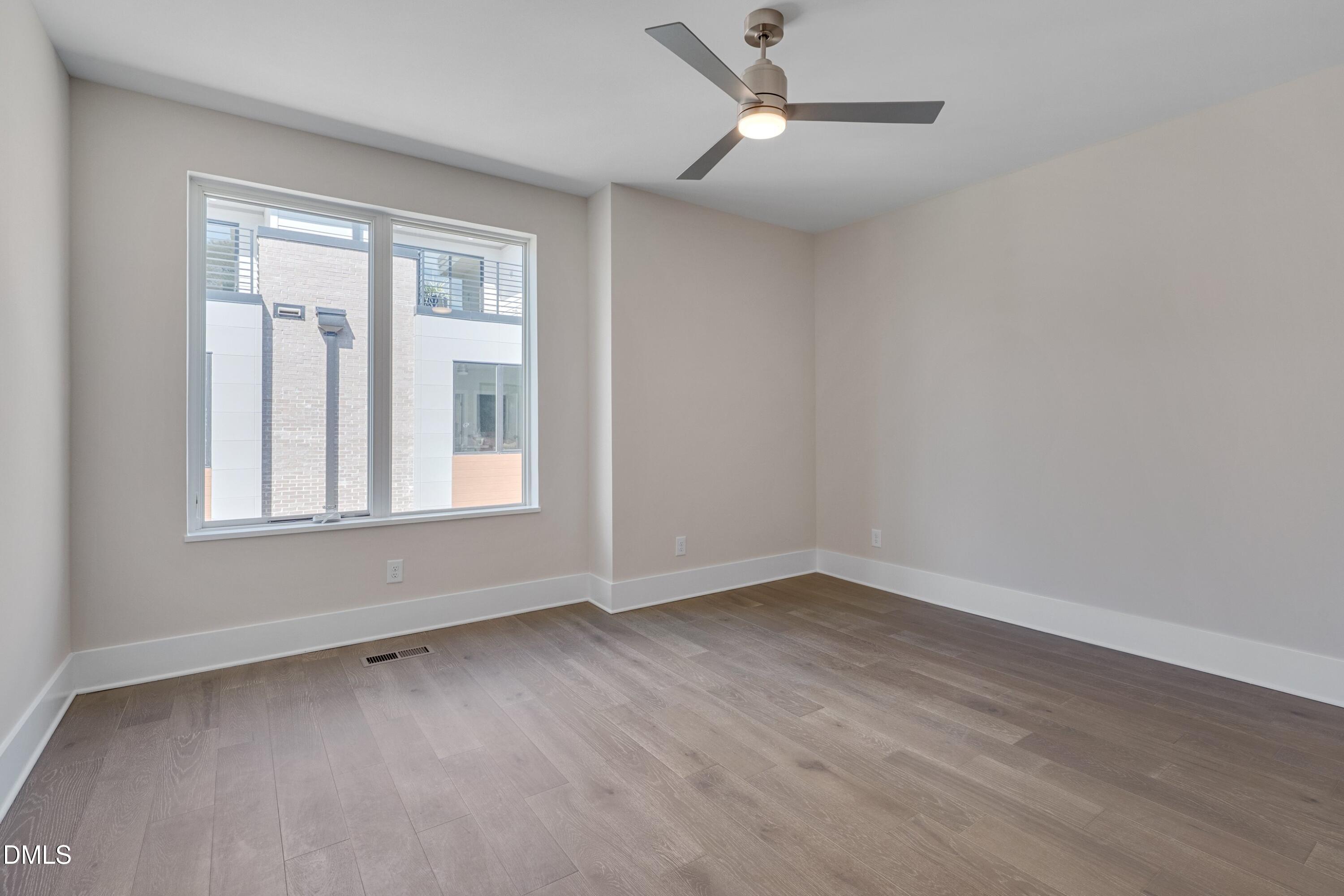 1012 Manor Way Durham, NC 27701 - Photo 28 of 41 035-Terraces April -35