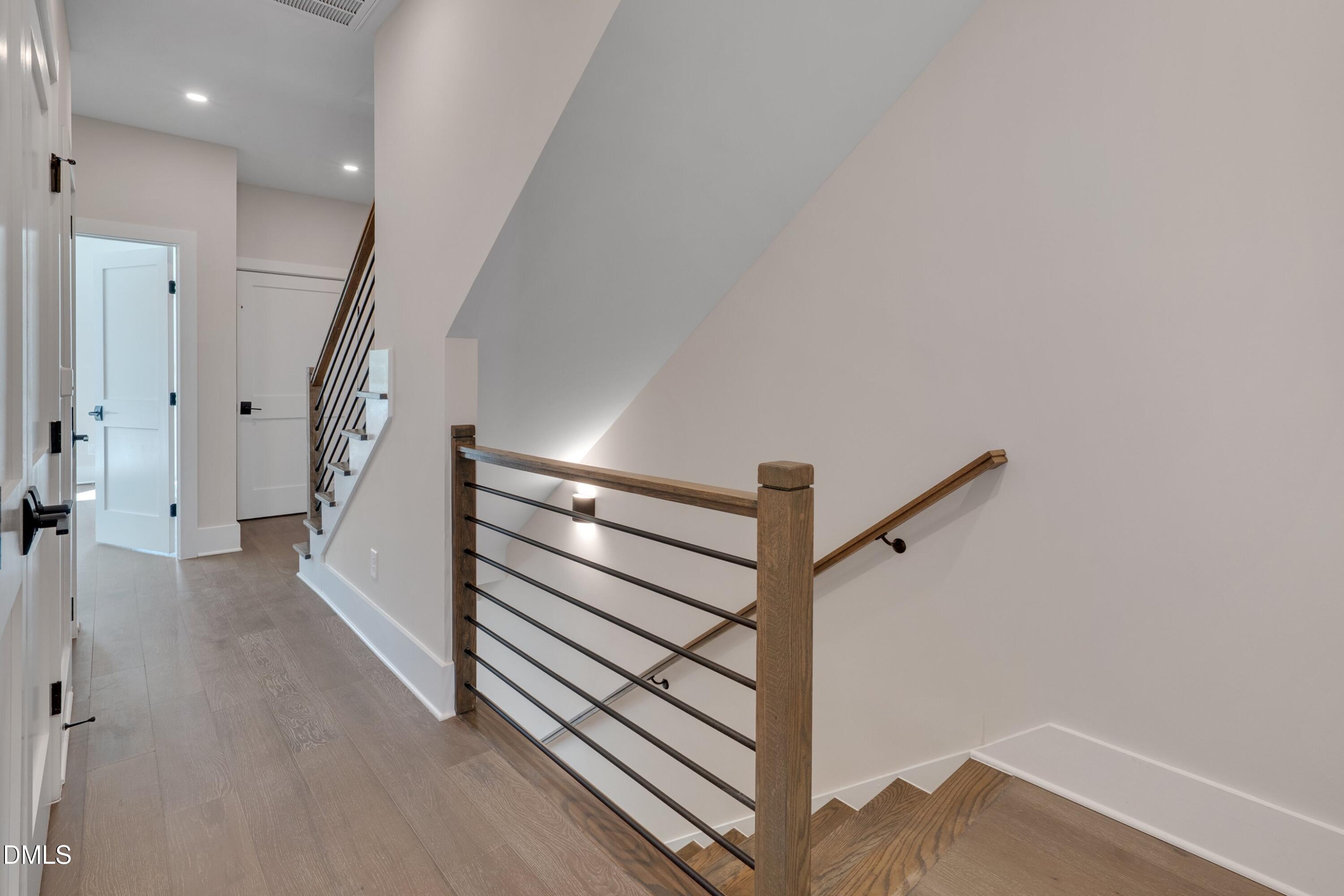 1012 Manor Way Durham, NC 27701 - Photo 29 of 41 036-Terraces April -36