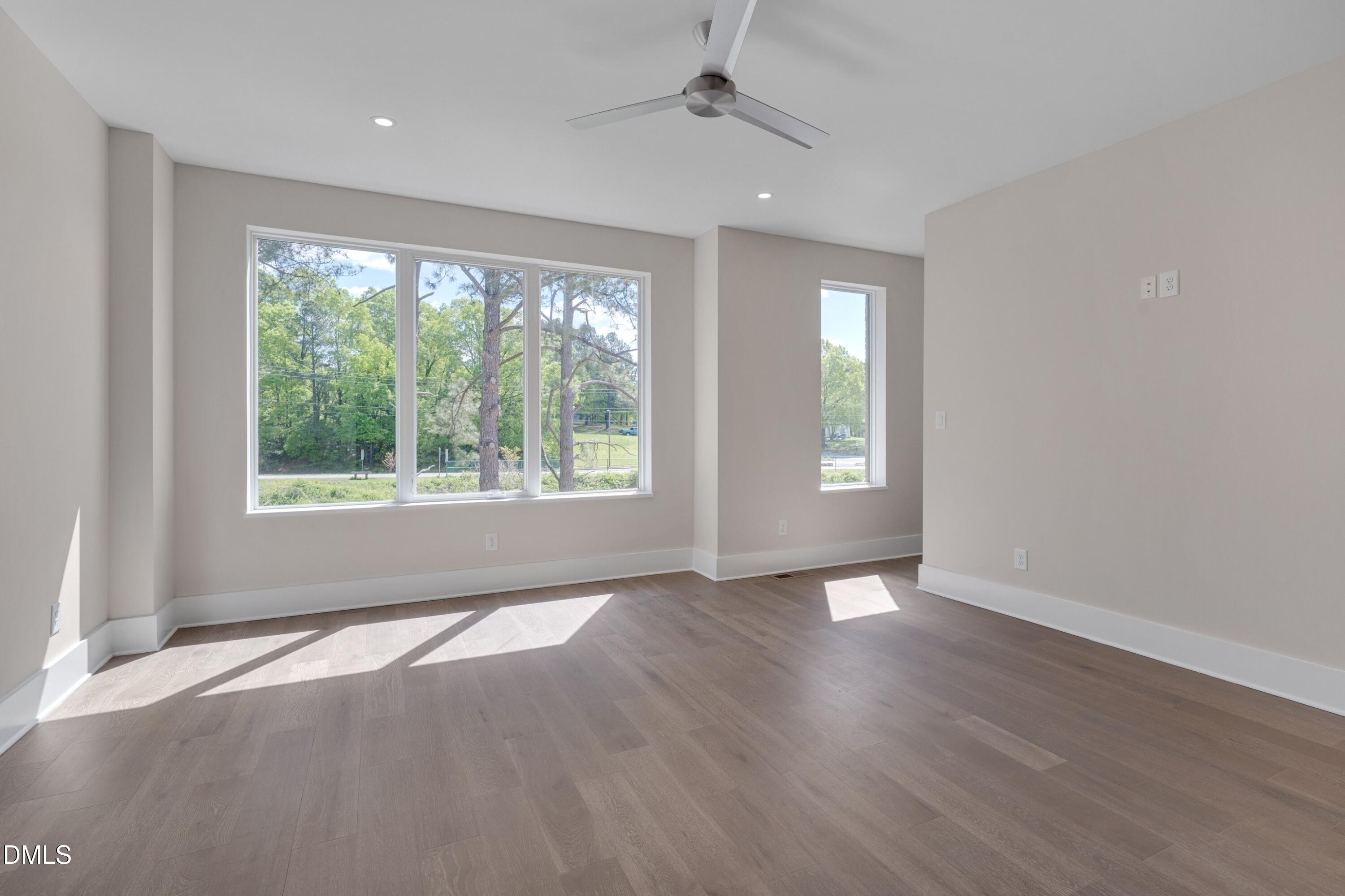 1012 Manor Way Durham, NC 27701 - Photo 30 of 41 038-Terraces April -38