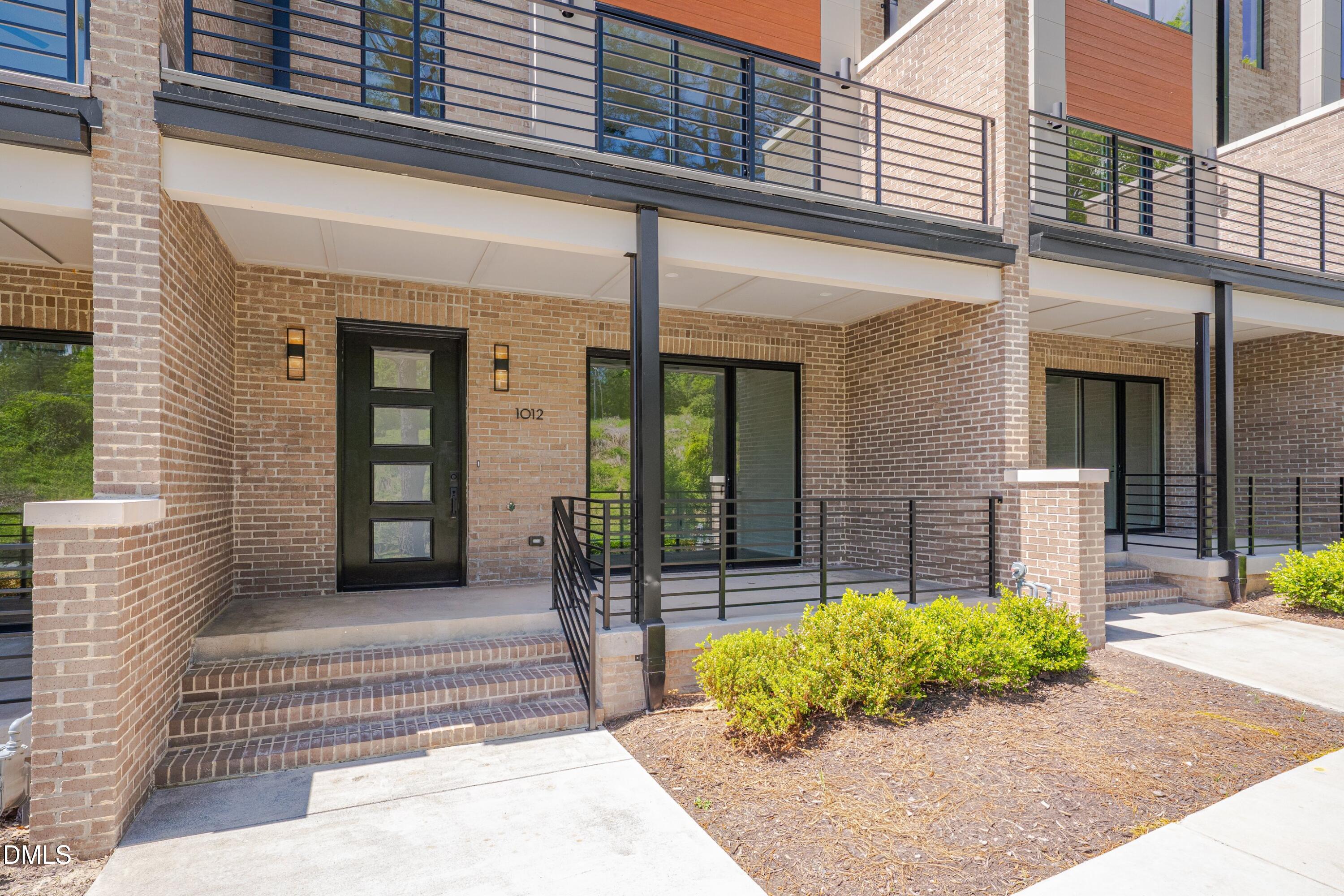 1012 Manor Way Durham, NC 27701 - Photo 6 of 41 002-Terraces April -2