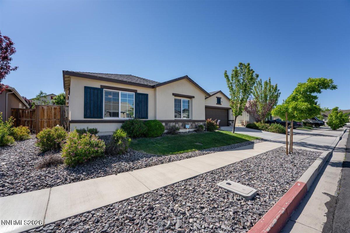 7135 Quill Drive Reno, NV 89506 - Photo 3 of 35 03-7135 Quill Dr Reno NV 89506 (3 of 35)