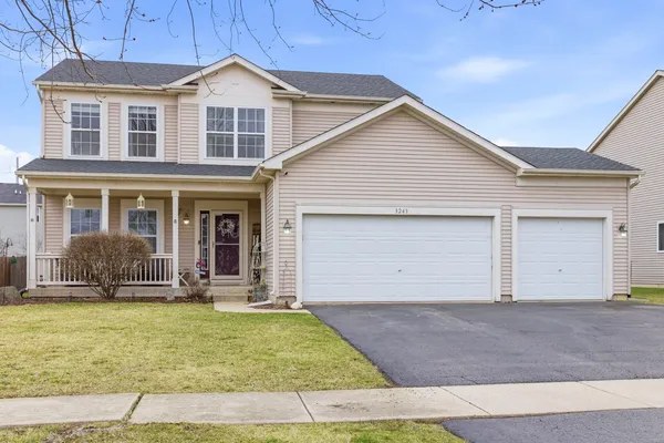 $439,000 | 3243 Pinewood Drive, Yorkville, IL 60560