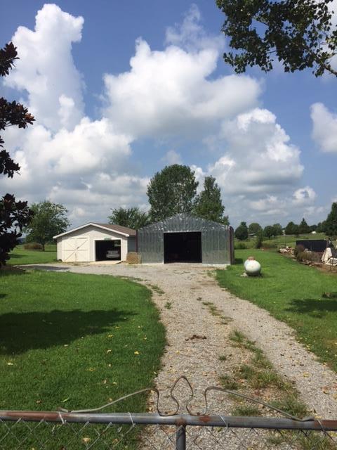 3894 Armstrong Road Springfield, TN 37172 - Photo 3 of 10 a view of a backyard of the house