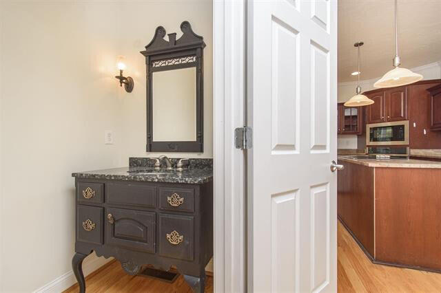 755 Honeysuckle Road Salem, VA 24153 - Photo 17 of 61 755HoneysuckleRd_50402_31
