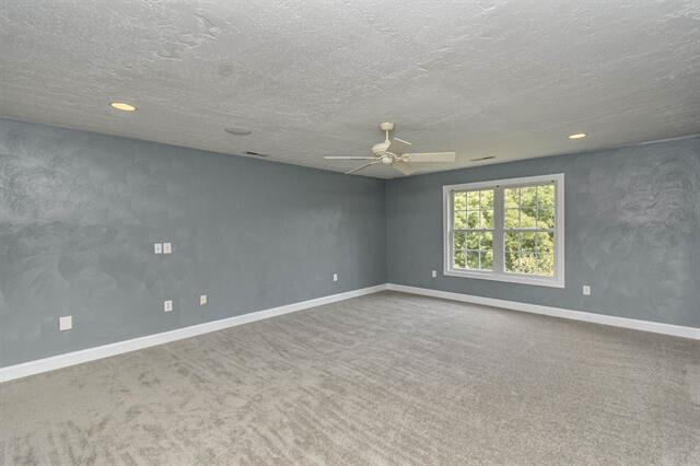755 Honeysuckle Road Salem, VA 24153 - Photo 24 of 61 755HoneysuckleRd_50402_34