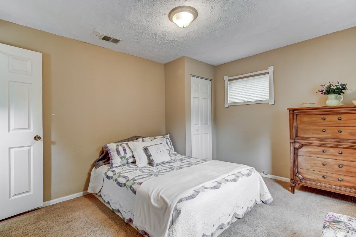 828 Cleveland Avenue Springfield, IL 62704 - Photo 25 of 32 Gallery Image 25
