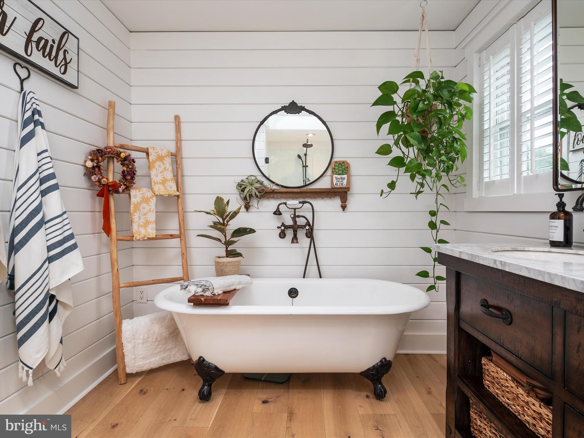 1166 Bacon Ridge Road Crownsville, MD 21032 - Photo 32 of 129 Primary Full Bathroom