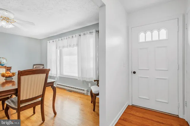 $269,900 | 5647 North Seminole Trail, Brightwood, VA 22715