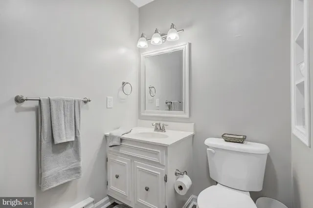 $269,900 | 5647 North Seminole Trail, Brightwood, VA 22715