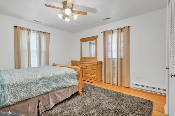 $269,900 | 5647 North Seminole Trail, Brightwood, VA 22715