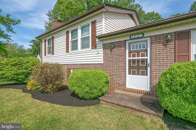 $269,900 | 5647 North Seminole Trail, Brightwood, VA 22715