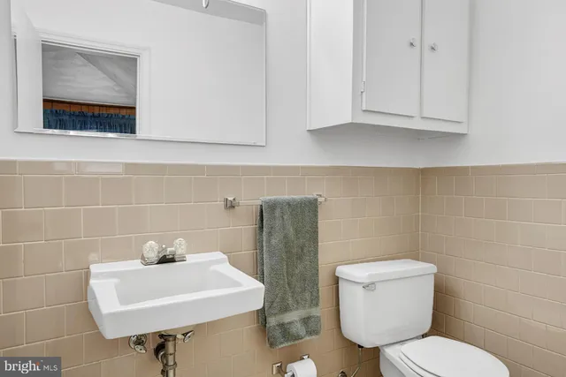 $269,900 | 5647 North Seminole Trail, Brightwood, VA 22715