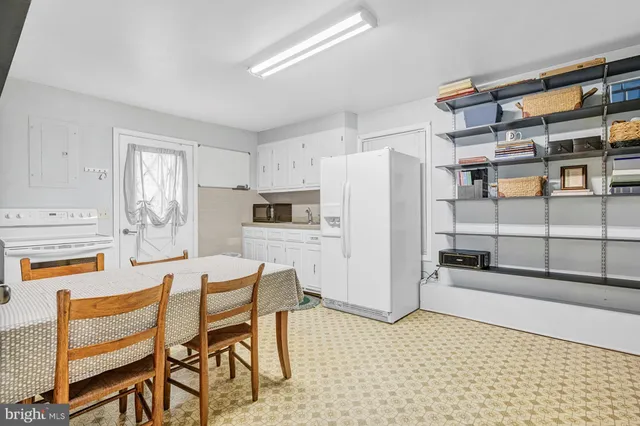 $269,900 | 5647 North Seminole Trail, Brightwood, VA 22715