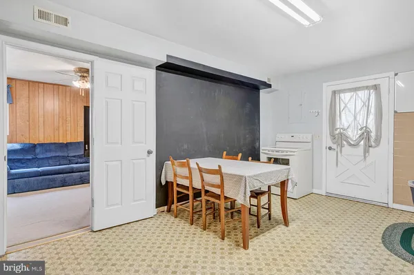 $269,900 | 5647 North Seminole Trail, Brightwood, VA 22715