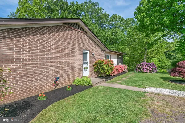 $269,900 | 5647 North Seminole Trail, Brightwood, VA 22715