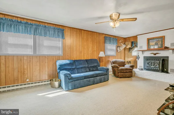 $269,900 | 5647 North Seminole Trail, Brightwood, VA 22715
