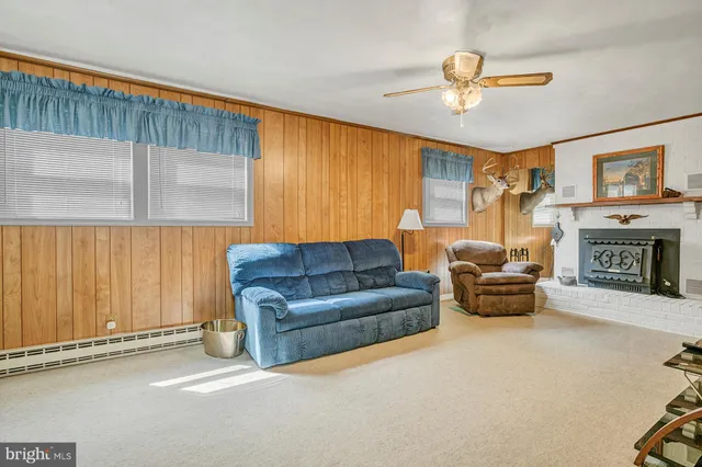 $269,900 | 5647 North Seminole Trail, Brightwood, VA 22715