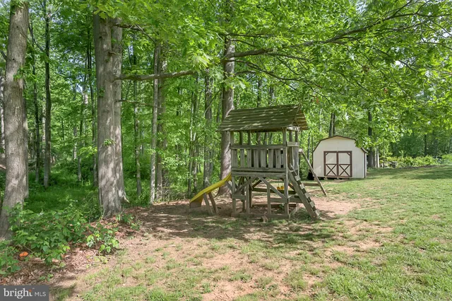 $269,900 | 5647 North Seminole Trail, Brightwood, VA 22715