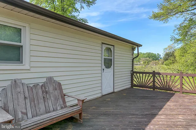 $269,900 | 5647 North Seminole Trail, Brightwood, VA 22715