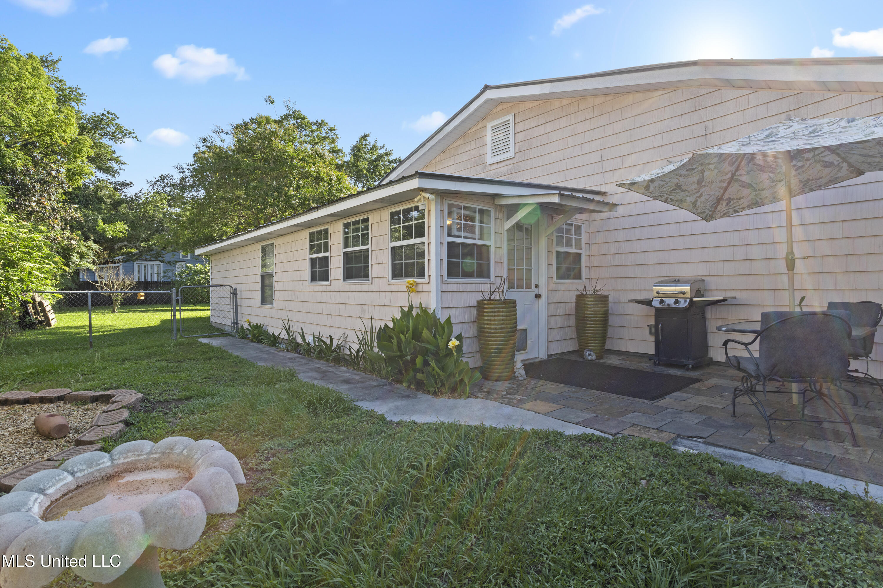 240 Sycamore Street Bay St. Louis, MS 39520 - Photo 19 of 40 019