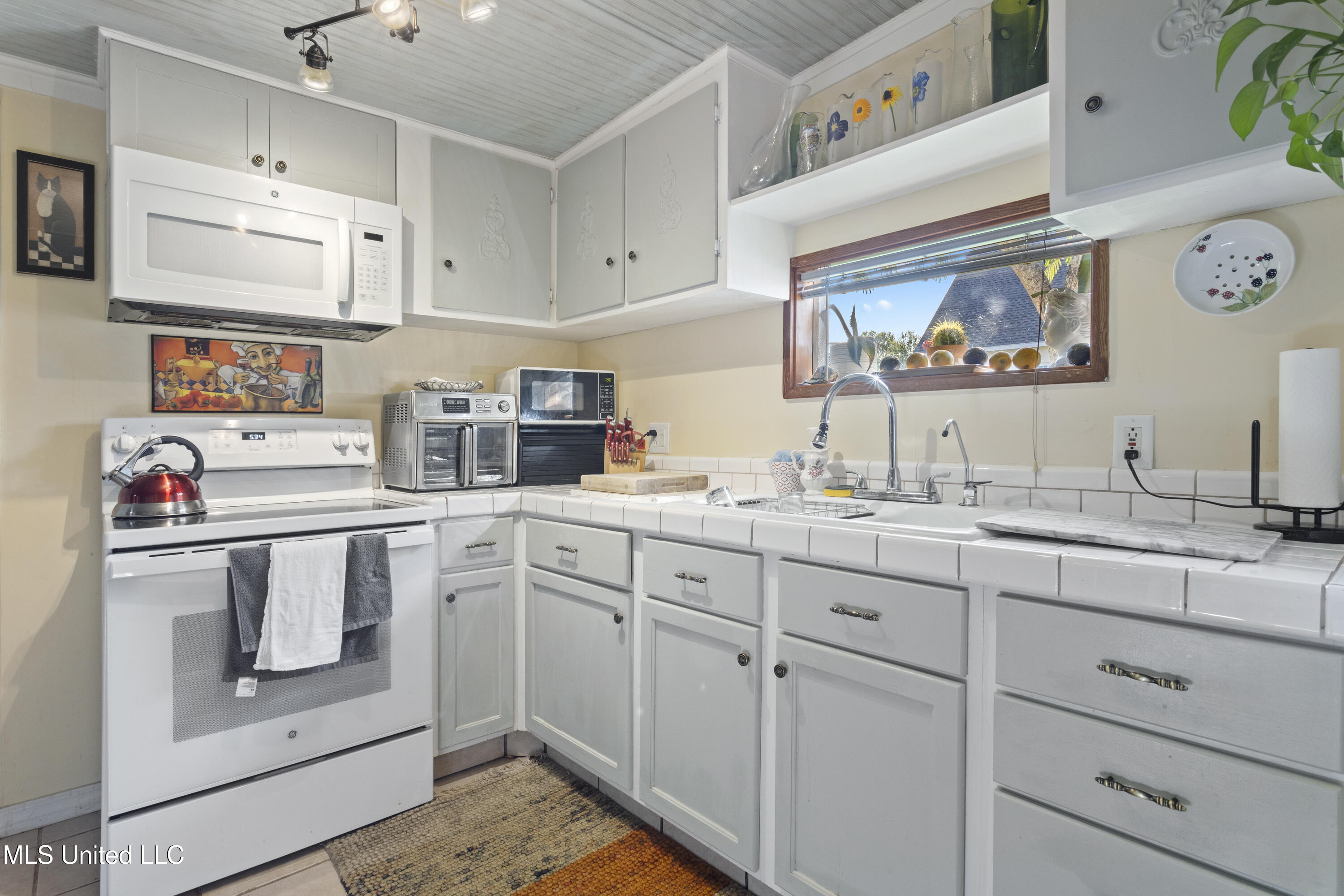 240 Sycamore Street Bay St. Louis, MS 39520 - Photo 23 of 40 023