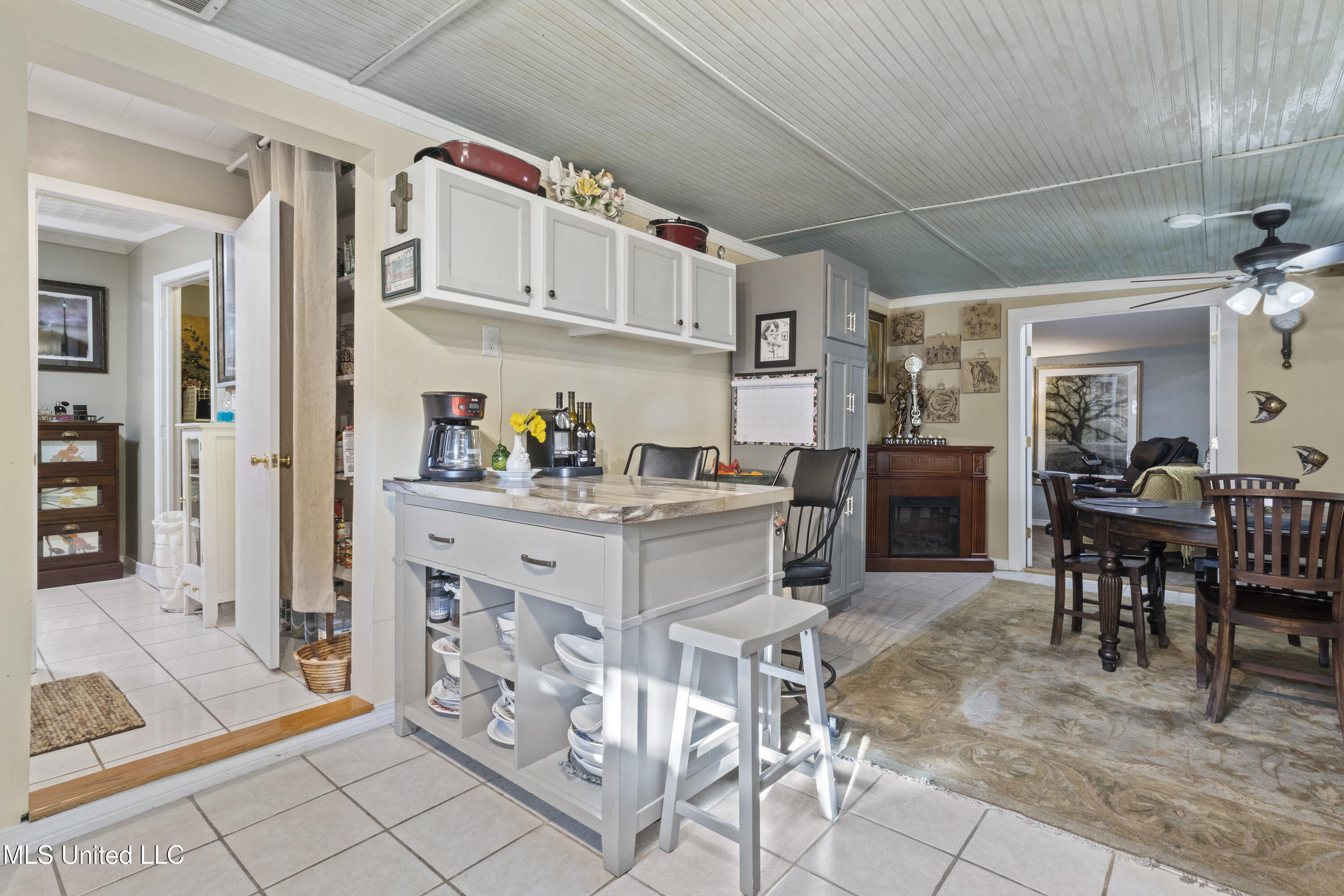 240 Sycamore Street Bay St. Louis, MS 39520 - Photo 25 of 40 025