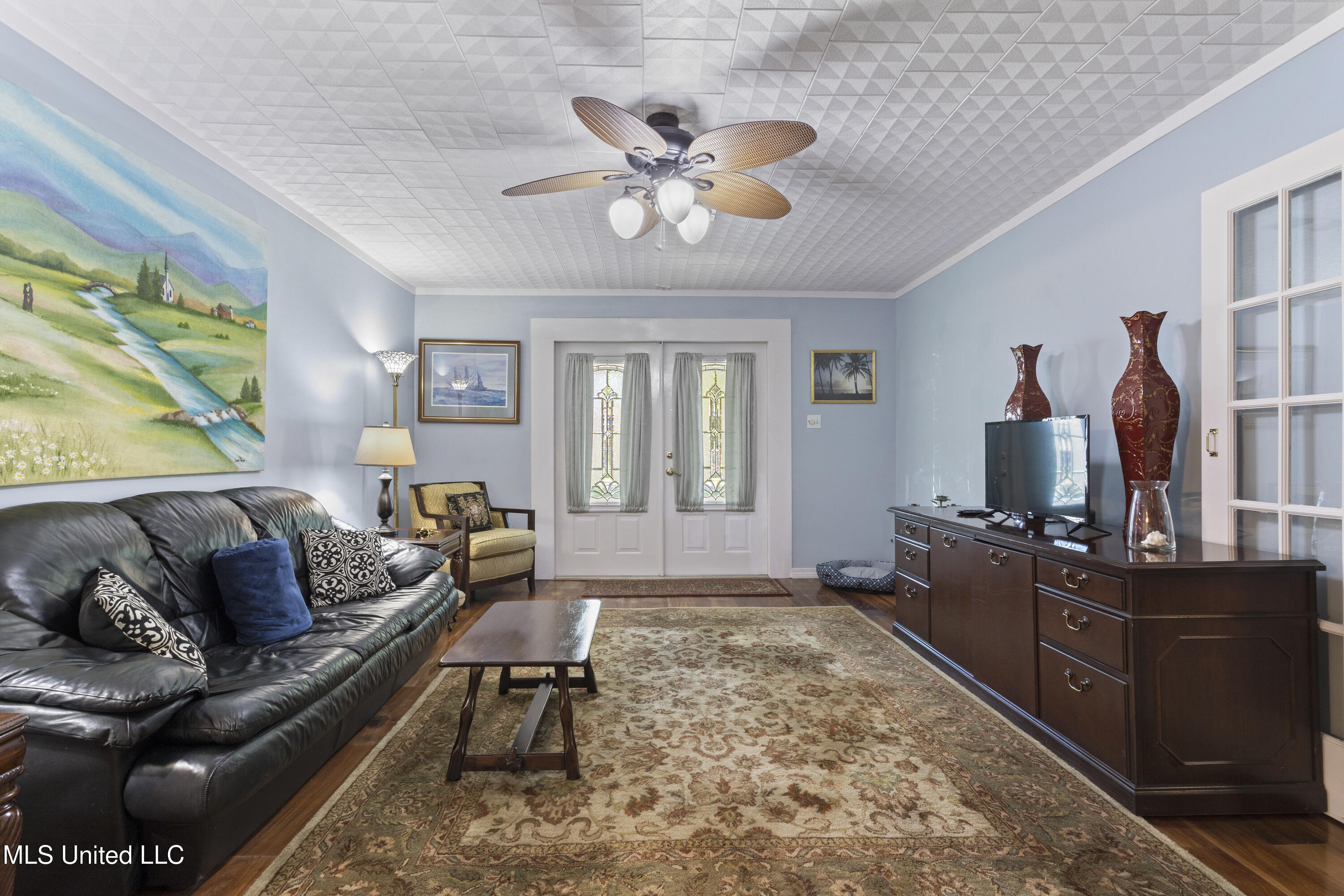 240 Sycamore Street Bay St. Louis, MS 39520 - Photo 5 of 40 005