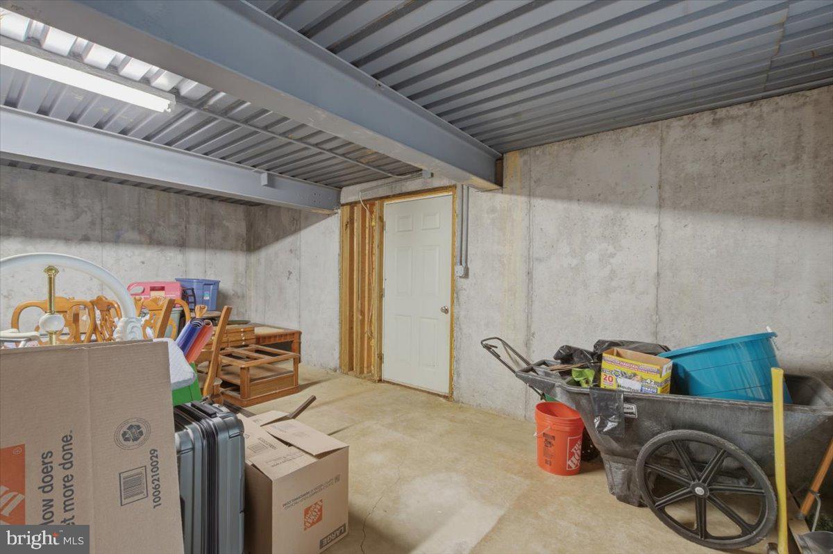 2643 Middle Road Winchester, VA 22601 - Photo 36 of 45 Gallery Image 36
