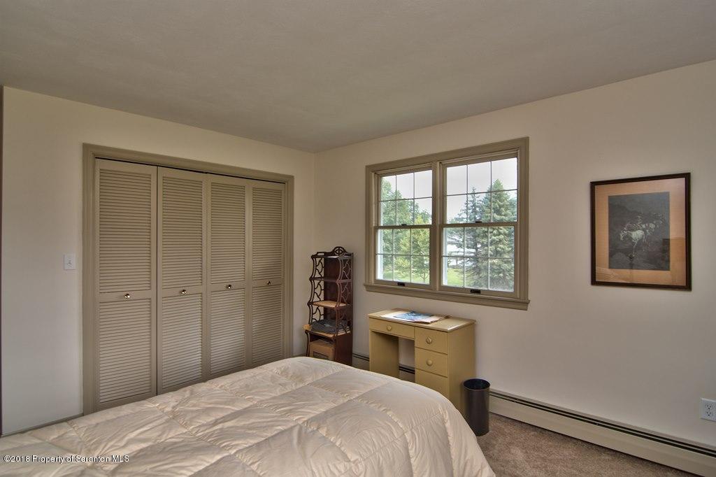 8 Starlight Road Clarks Summit, PA 18411 - Photo 36 of 50 Gallery Image 36