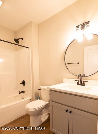 611 Main Street, Unit 201 Stroudsburg, PA 18360 - Photo 8 of 9 a bathroom with a sink a toilet and a bathtub