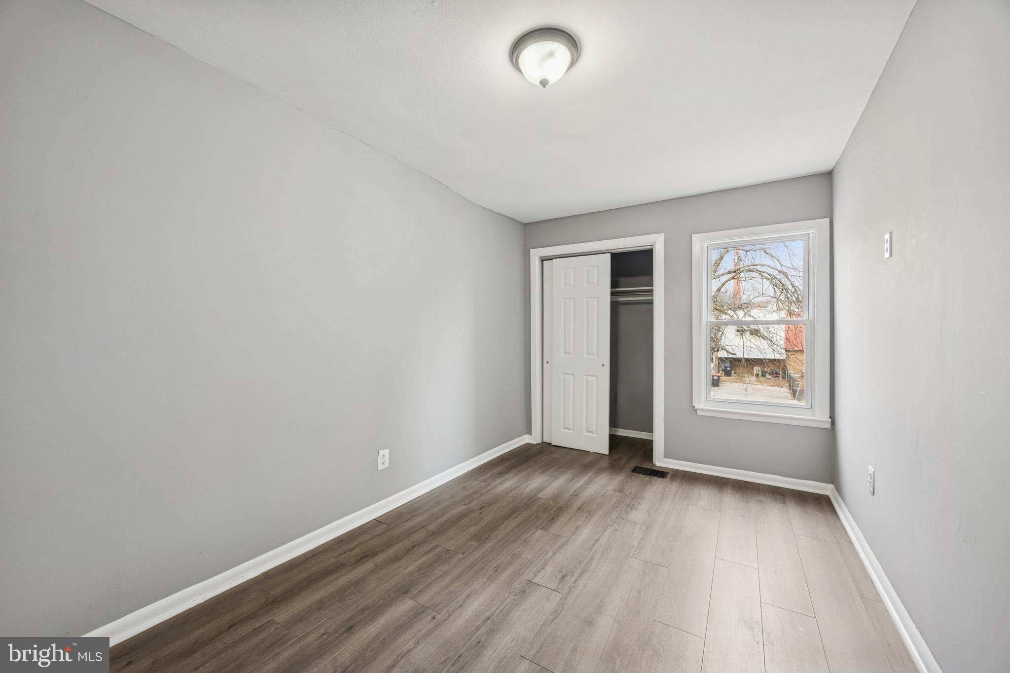 1340 West 7th Street Chester, PA 19013 - Photo 8 of 15 an empty room with window