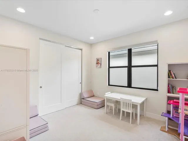 a view of a tennis court