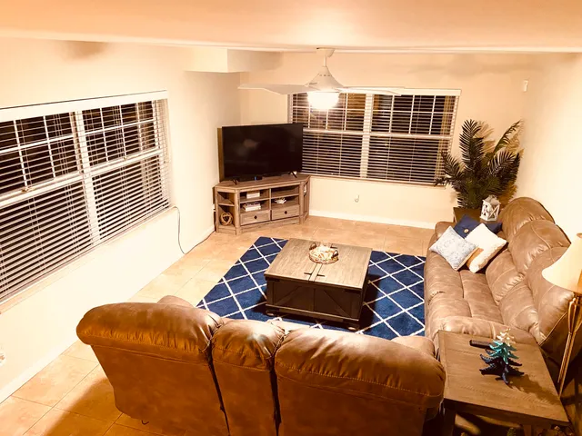 $2,500 | 8131 Sedgewick Court, Unit 31B, Lake Clarke Shores, FL 33406