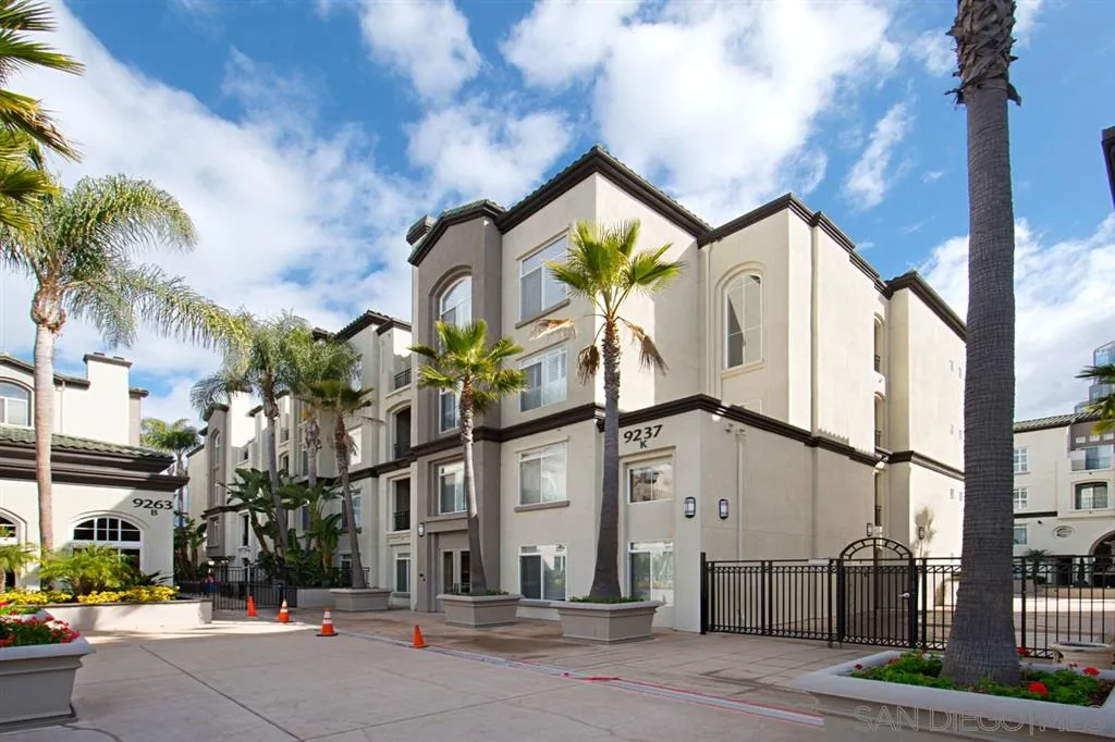 9237 Regents Road, Unit K401 La Jolla, CA 92037 - Photo 7 of 25
